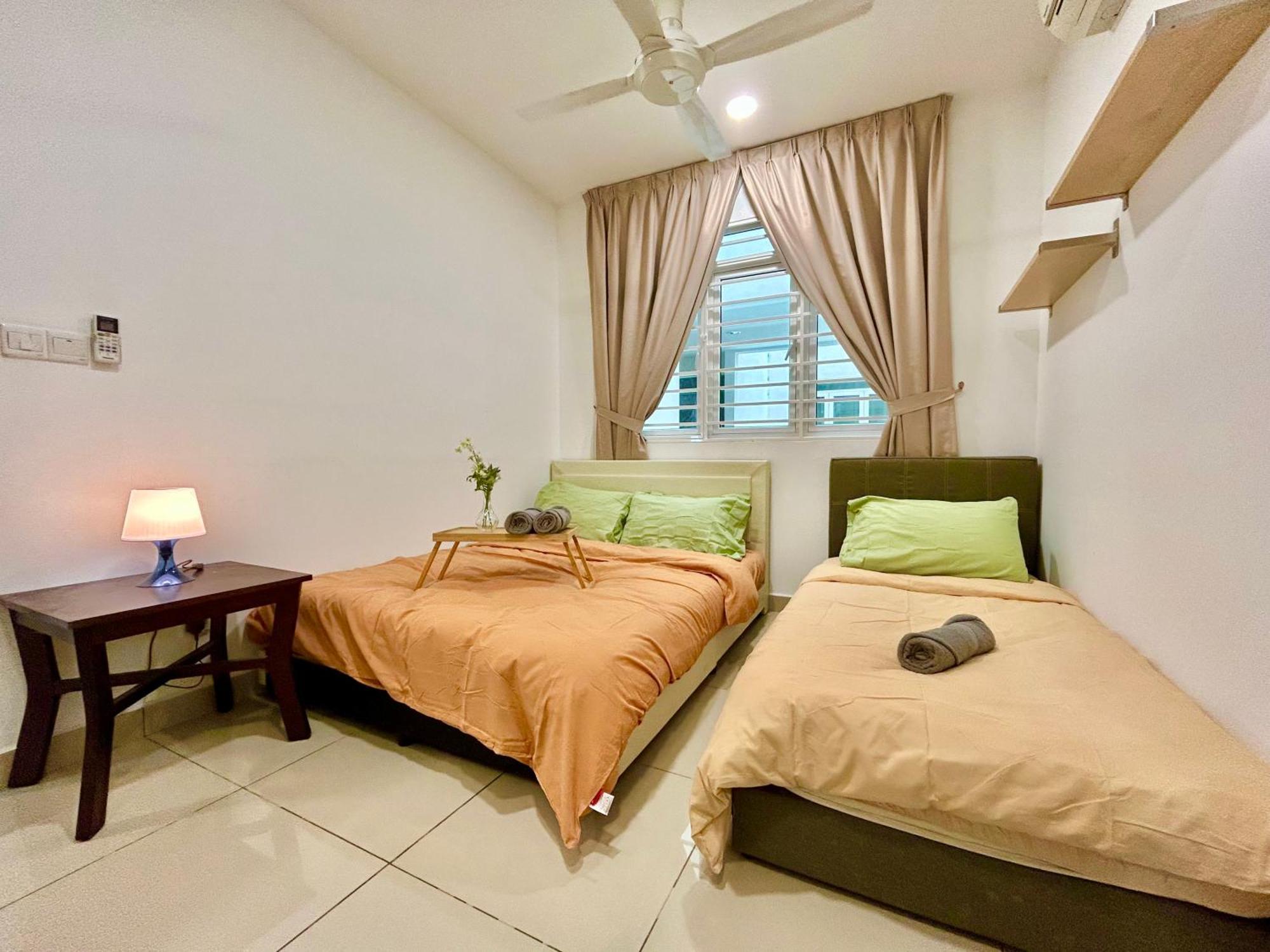 Apartment Cozy 1-9pax Near Msu, Stadium Sec13 *