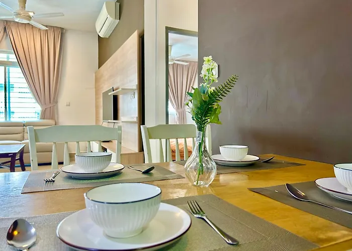 Cozy Home 1-9Pax Near Msu, Stadium Shah Alam Sec13