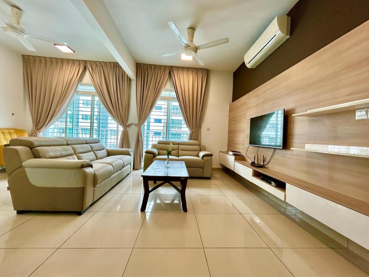 Cozy 1-9pax Near Msu, Stadium Sec13 Apartment Shah Alam